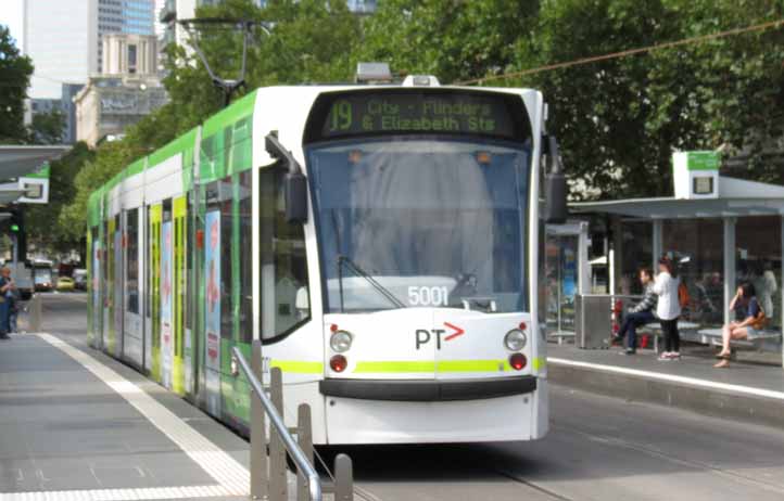 Yarra Trams Siemens Combino 5002